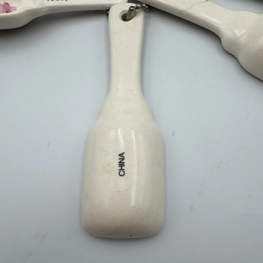 Ceramic Mason Jar Measuring Spoons VTG Inspired Floral One Damaged Read***